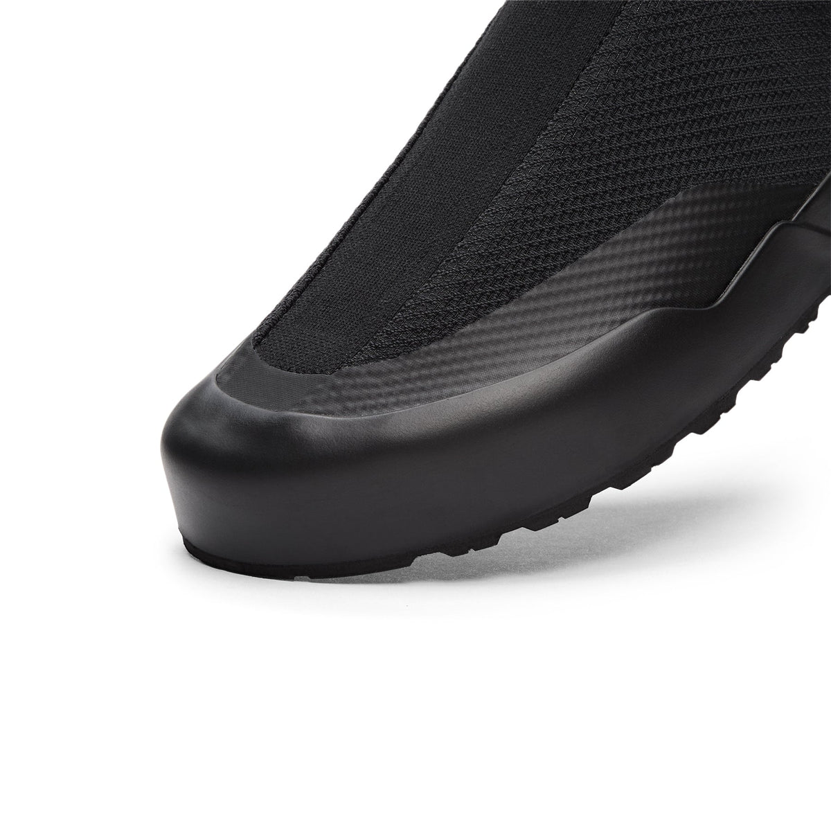 arcteryx-kragg-men-black-black  Footwear